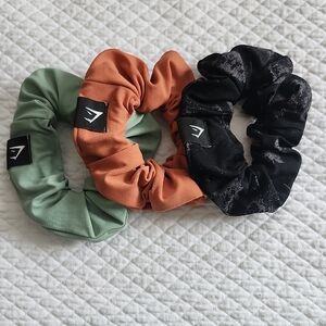 Gymshark Scrunchie Trio in Sage Green, Rust Orange & Black Marble
